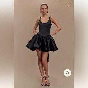 Meshki Felicia
Satin Mini Dress With Bow - Black